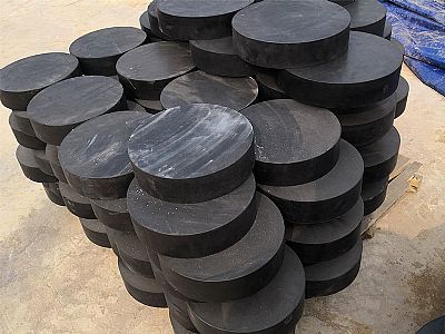 色尼区板式橡胶支座由若干层橡胶片与薄钢板经加压硫化